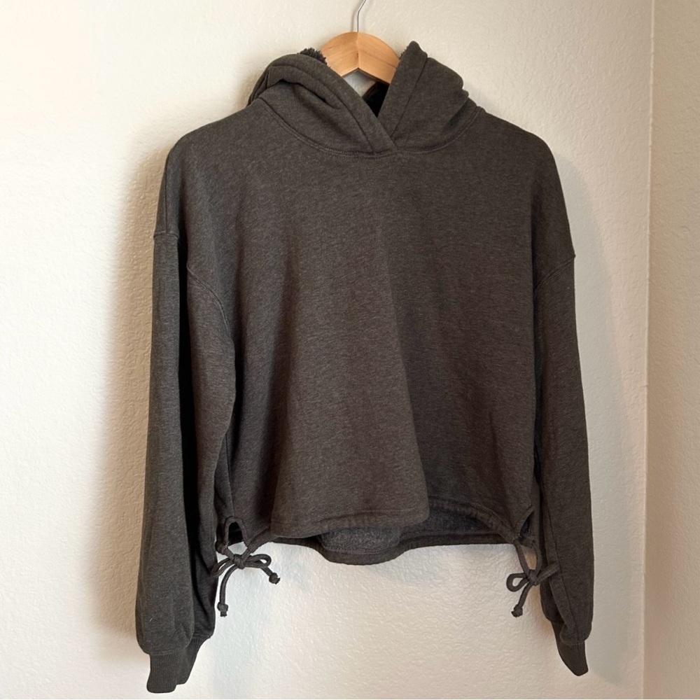 NWT, American Eagle Dark Olive Green Heather Crop Hoodie Sweatshirt, Size XS